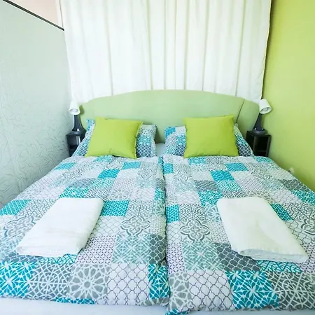 Appartamento Cozy In Brick House Close To Old Town Bratislava
